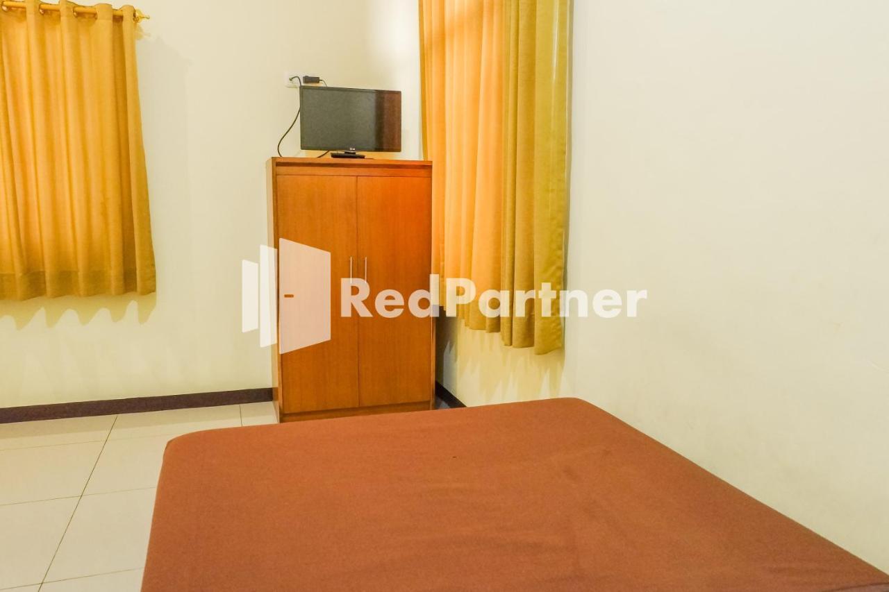 Grand Kembar Hotel Mitra Reddoorz Bandung Exteriér fotografie
